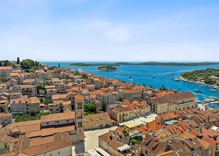 Arsenal Hvar Апартаменти *