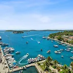 Arsenal Hvar