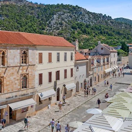 Arsenal Hvar
