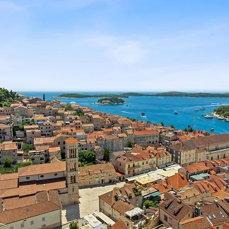Arsenal Hvar Apartmán *